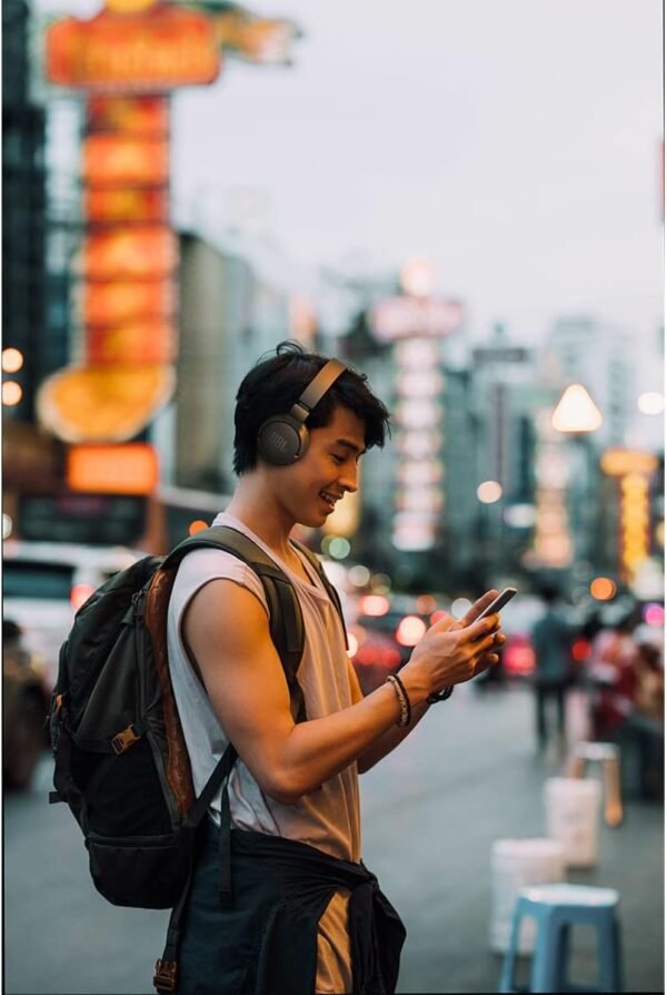 JBL Tune 660NC wireless headphones review with active noise cancelling and long battery life